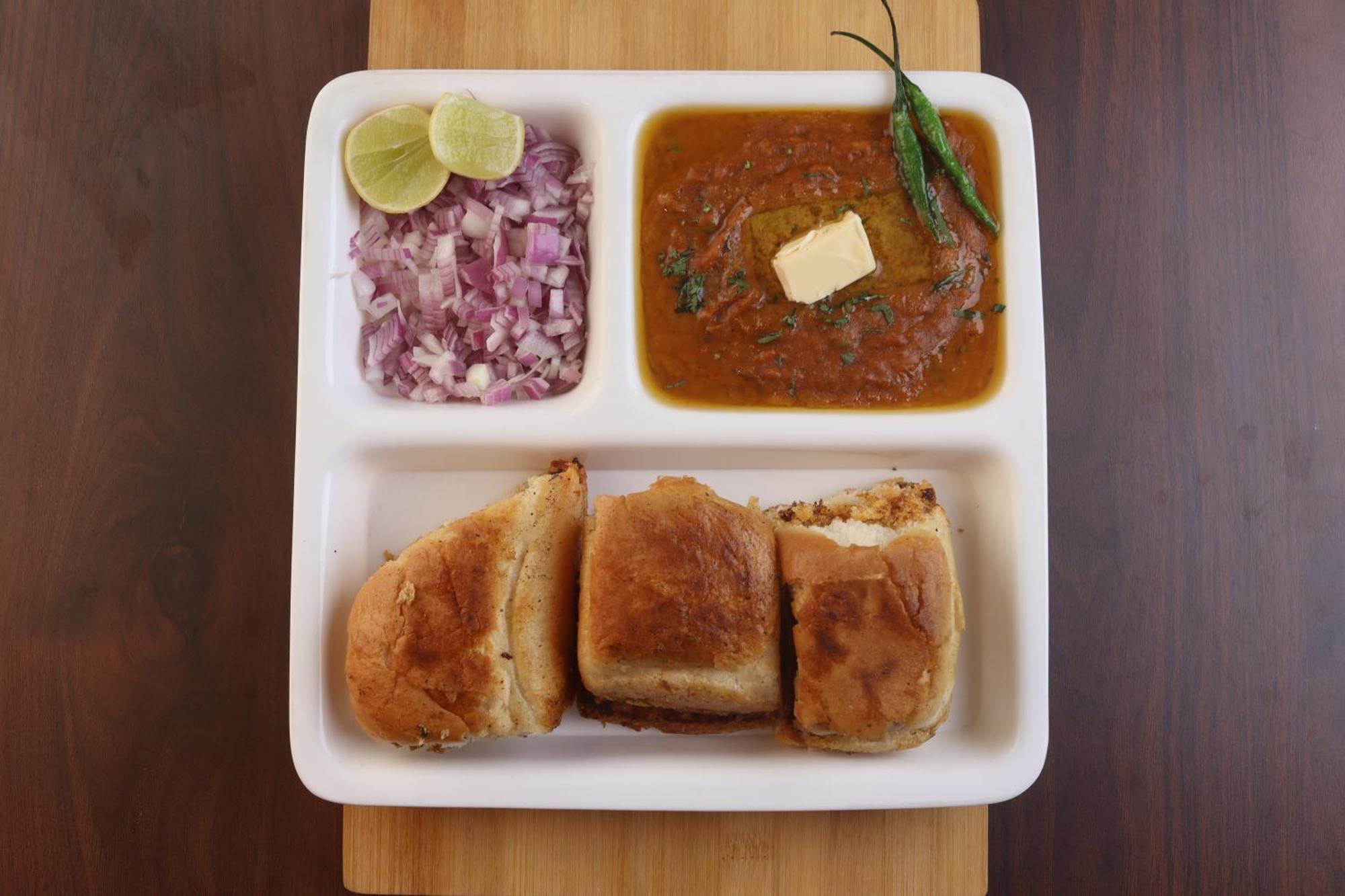 Aamantran Residency Hotel, Sohna Road, Sector 49, Gurugram 구르가온 외부 사진